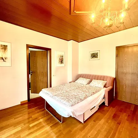 Ferienhaus Forestside Raceway Hideaway *