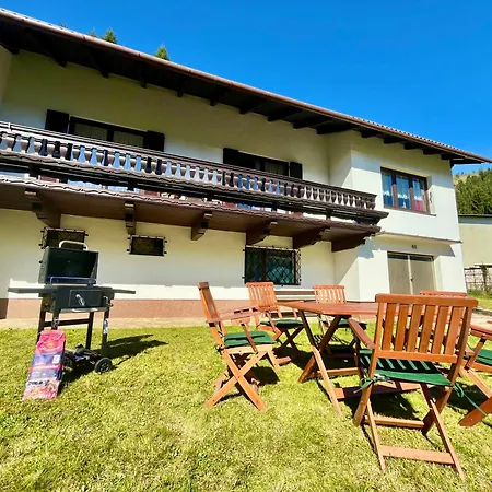 Prázdninový dům Forestside Raceway Hideaway Judenburg