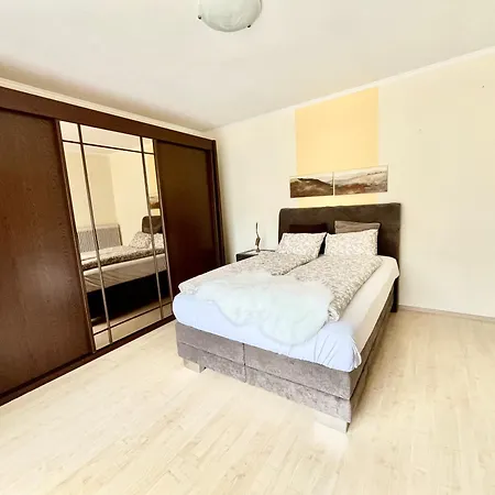 Forestside Raceway Hideaway Casa vacanze