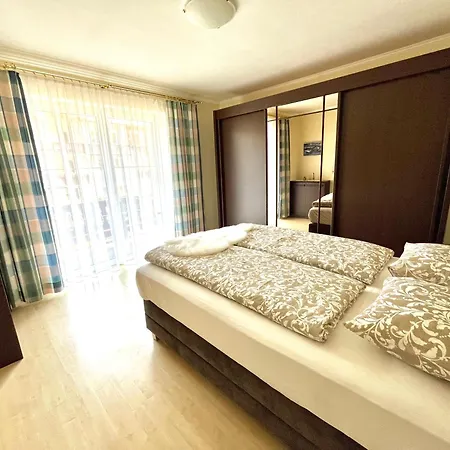 Prázdninový dům Forestside Raceway Hideaway