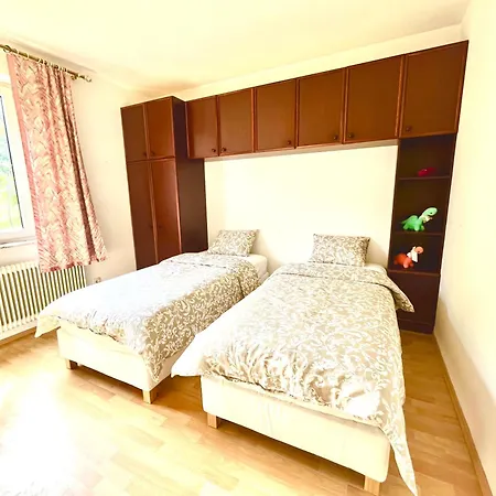 Forestside Raceway Hideaway Prázdninový dům