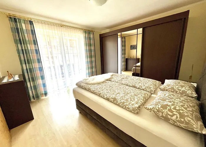 Сasa de vacaciones Forestside Raceway Hideaway